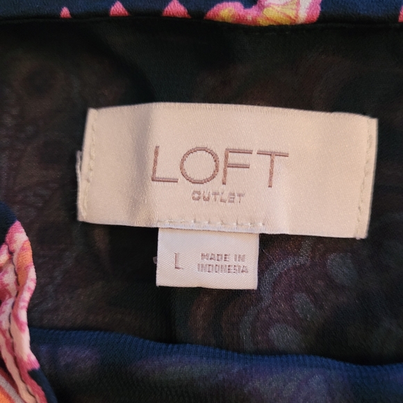 Loft summer top size large - Picture 2 of 4